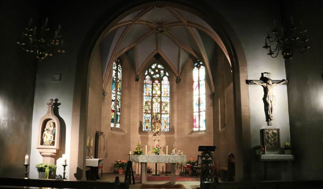 Blick auf den Altar.